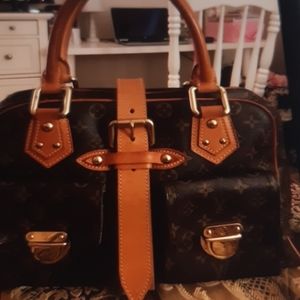 Louis Vuitton Manhatten Gm Bag